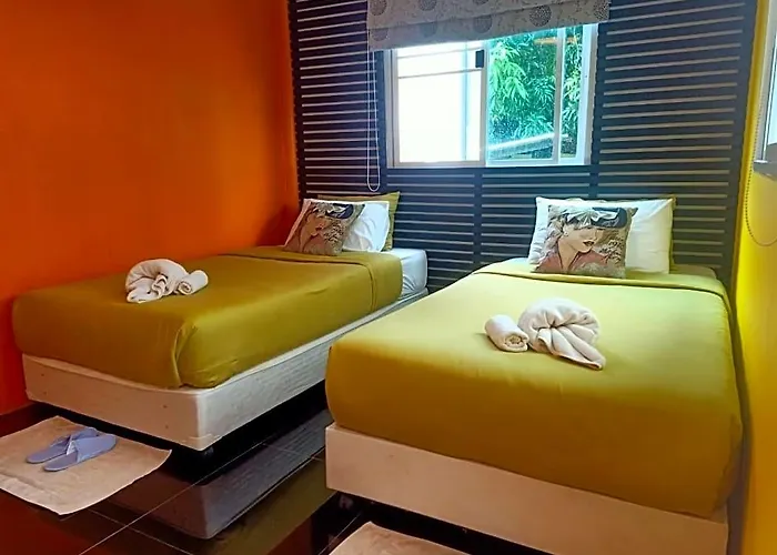 โรงแรม Rimthan Color 3*