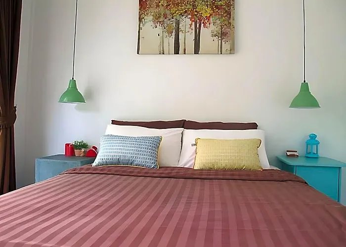 โรงแรม Rimthan Color สวนผึ้ง