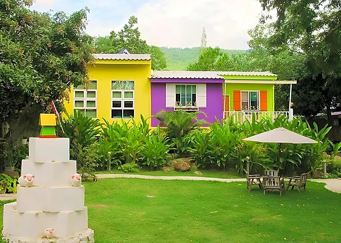 โรงแรม Rimthan Color